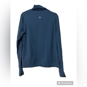 Lululemon turtleneck